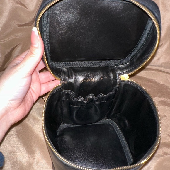 ❌SOLD❌Chanel Vanity - Picture 7 of 10